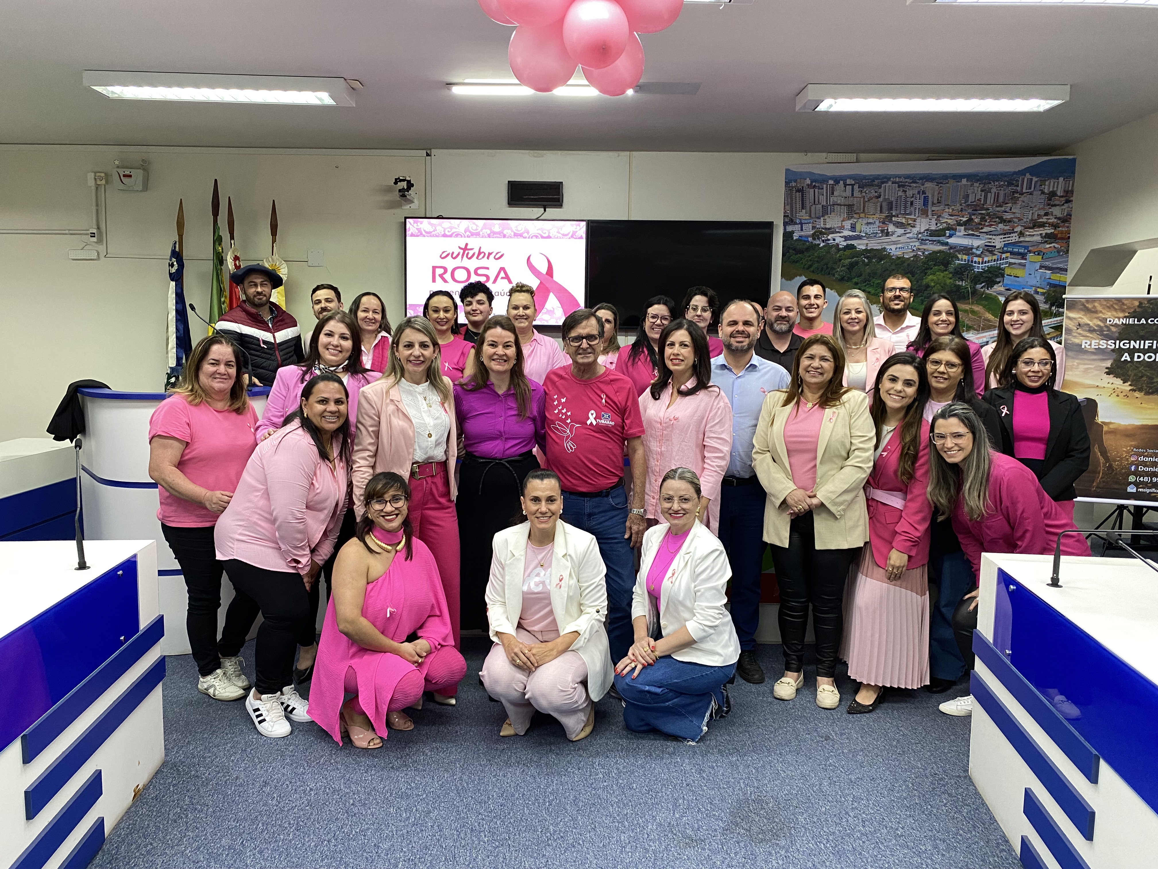 Câmara de Tubarão promove tarde de conscientização pelo Outubro Rosa